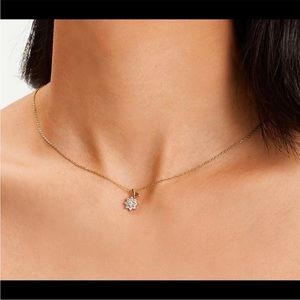 ✨DAINTY RHINESTONE FLOWER PENDANT NECKLACE✨